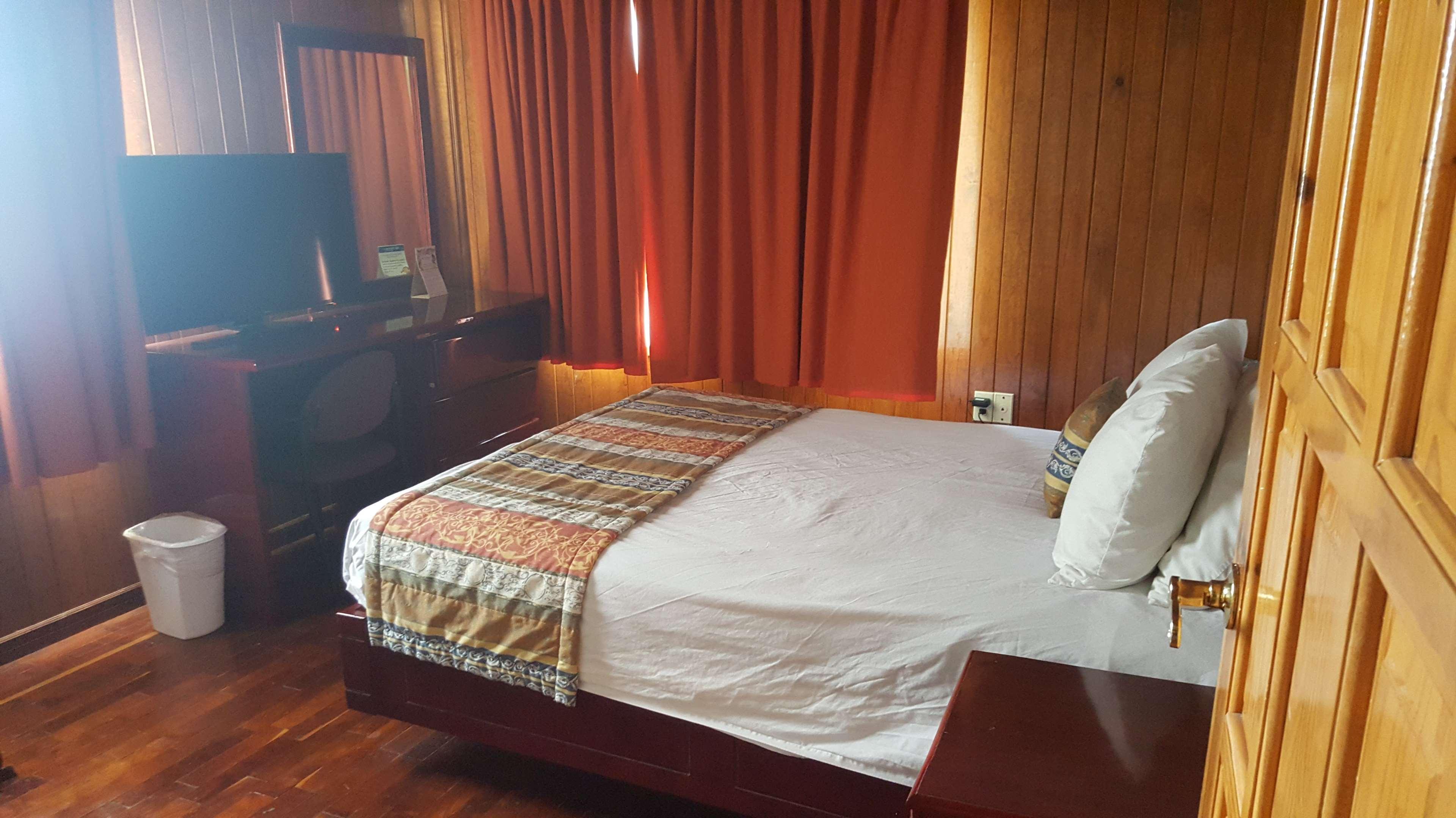 Best Western Bazarell Inn Montemorelos Zewnętrze zdjęcie