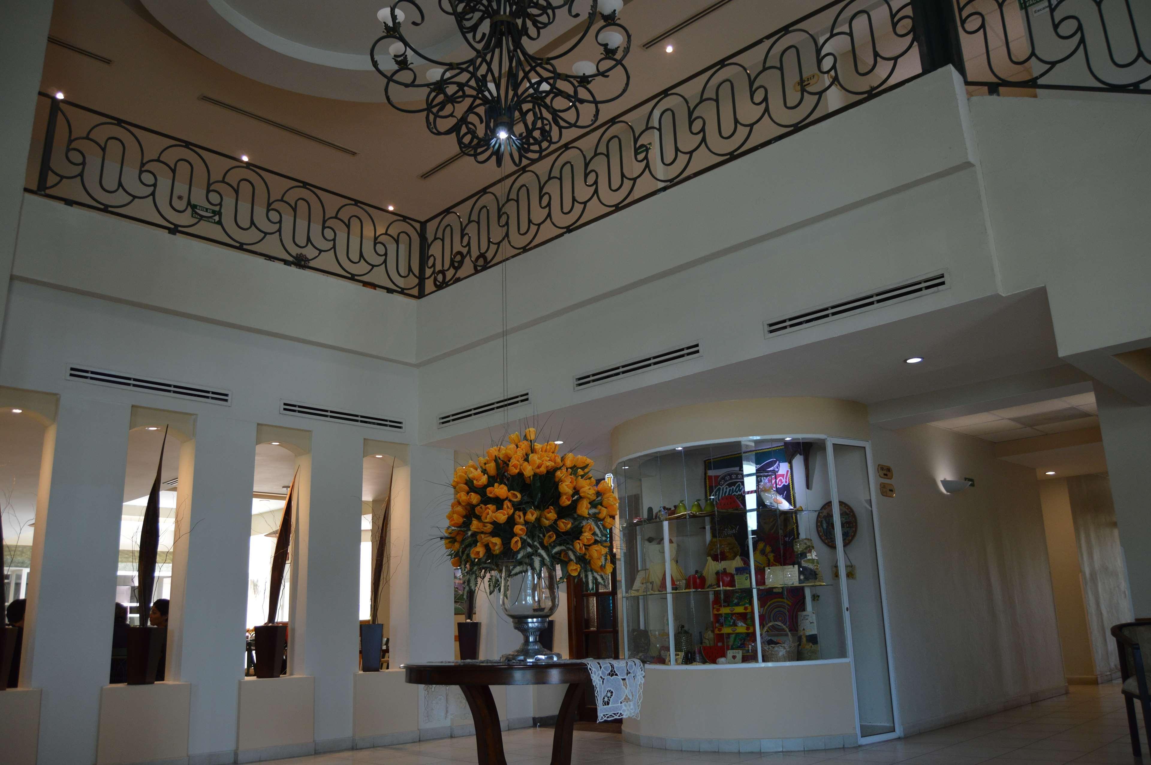 Best Western Bazarell Inn Montemorelos Zewnętrze zdjęcie