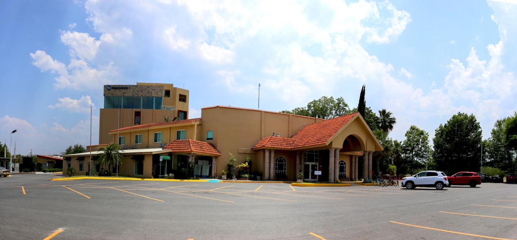 Best Western Bazarell Inn Montemorelos Zewnętrze zdjęcie