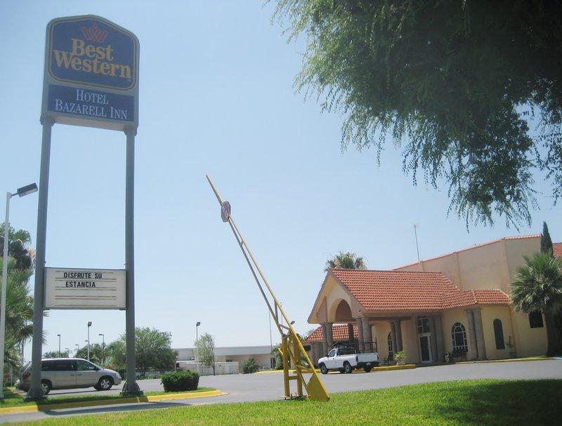 Best Western Bazarell Inn Montemorelos Zewnętrze zdjęcie