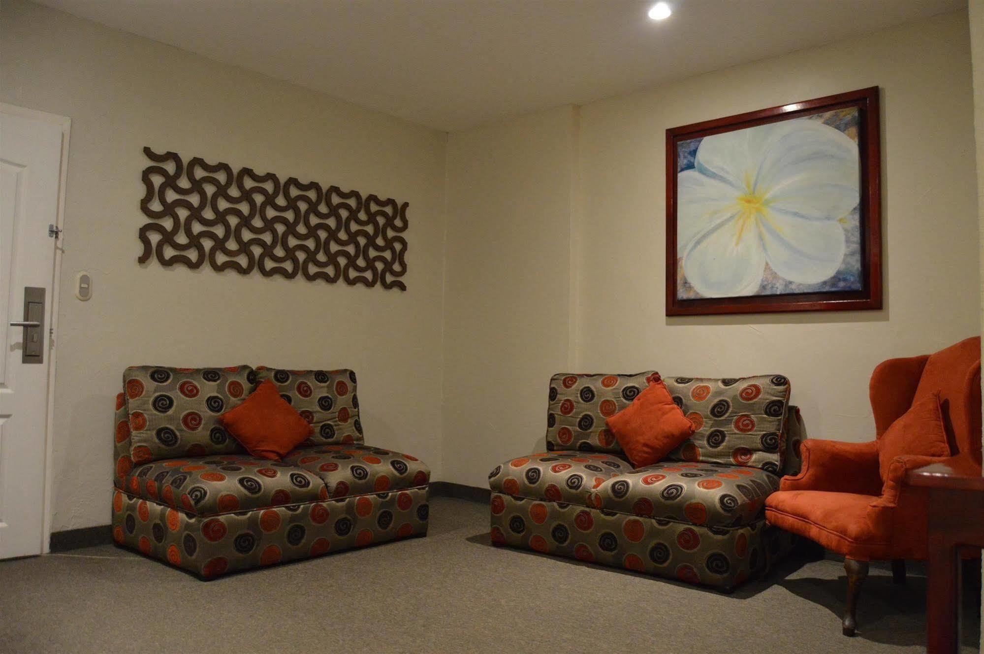 Best Western Bazarell Inn Montemorelos Zewnętrze zdjęcie